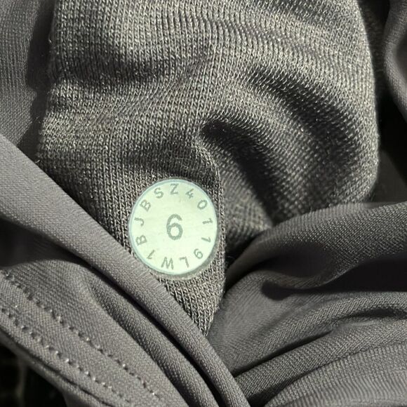 Lululemon Early Morning Dress - Picture 5 of 6